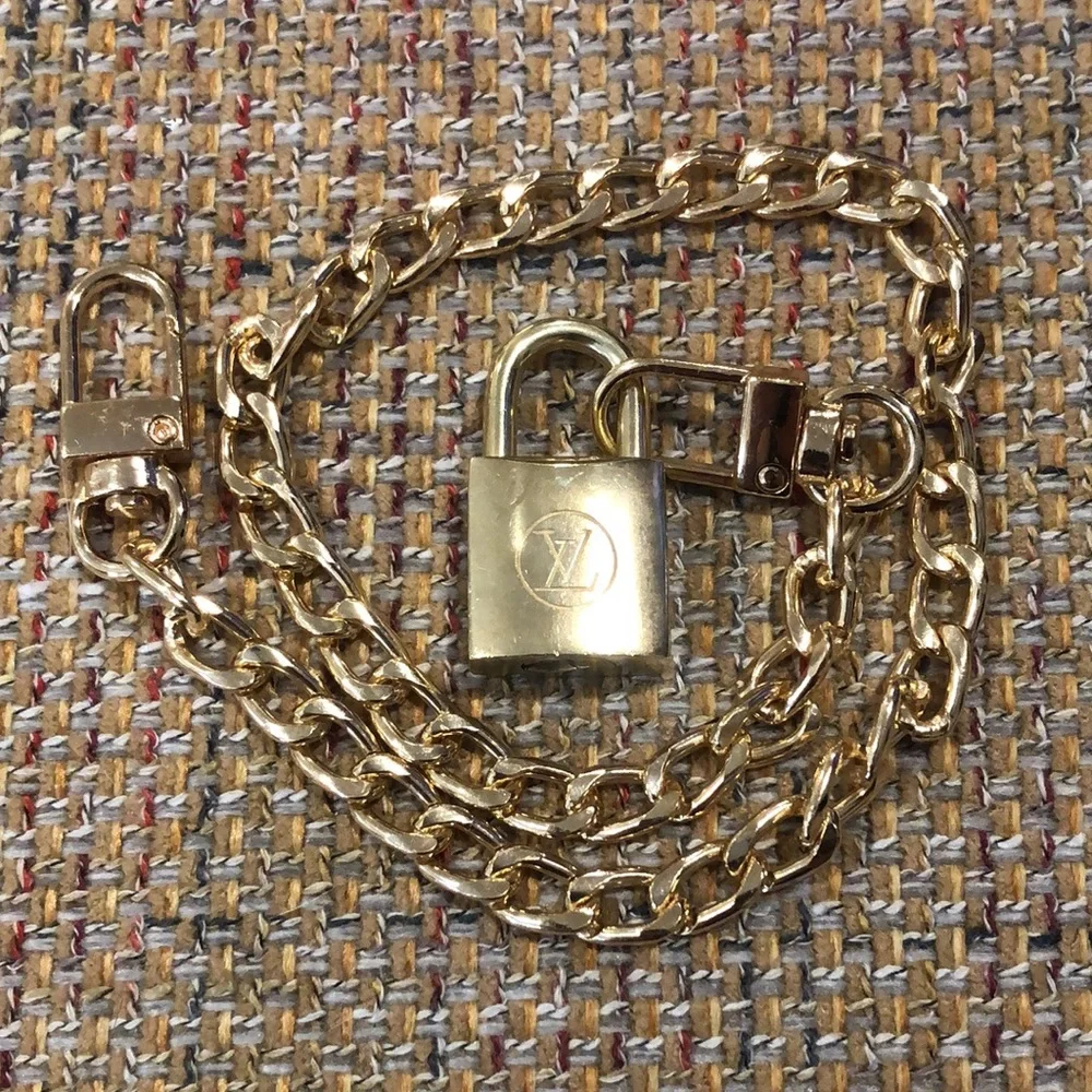 Non-Branded Gold Tone Chain Necklace For LV Lock Key 8” 16” 18” 23” 32” 42” 47” - Picture 10 of 16
